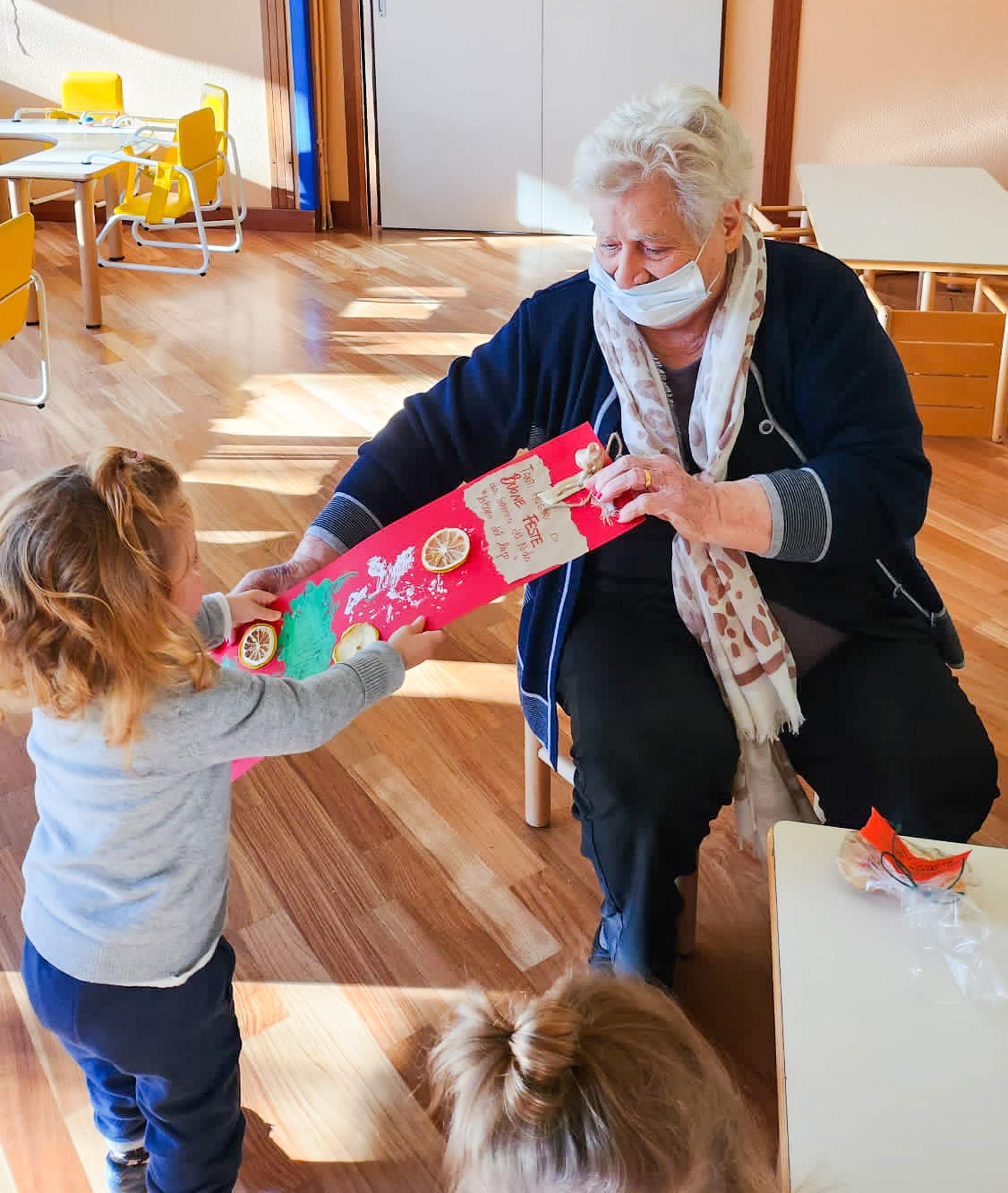 Auguri ai bambini dell'Asilo nido "La Tana del Lupo"