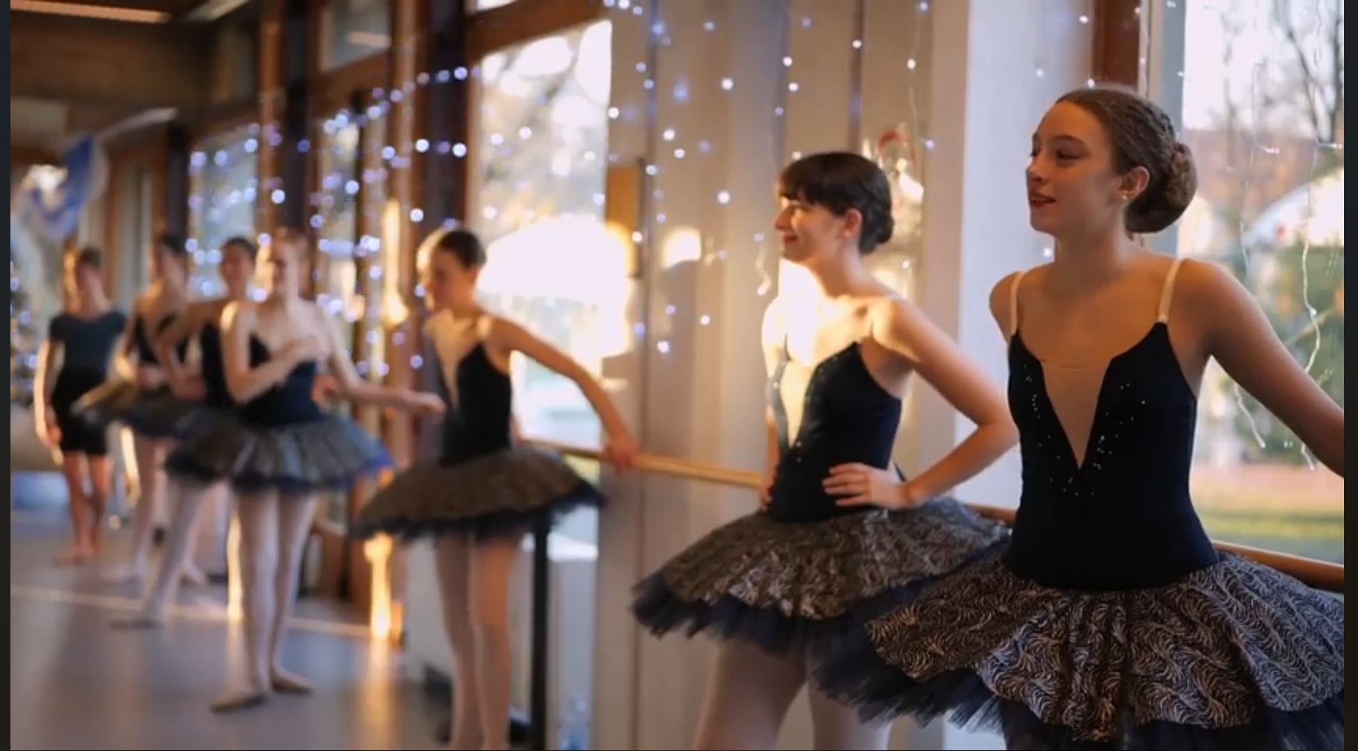 Il video "Ballando con le Stelle: aspettando il Natale"