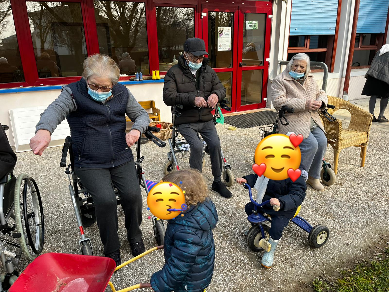 Carnevale con i bimbi dell'asilo "La tana del lupo"