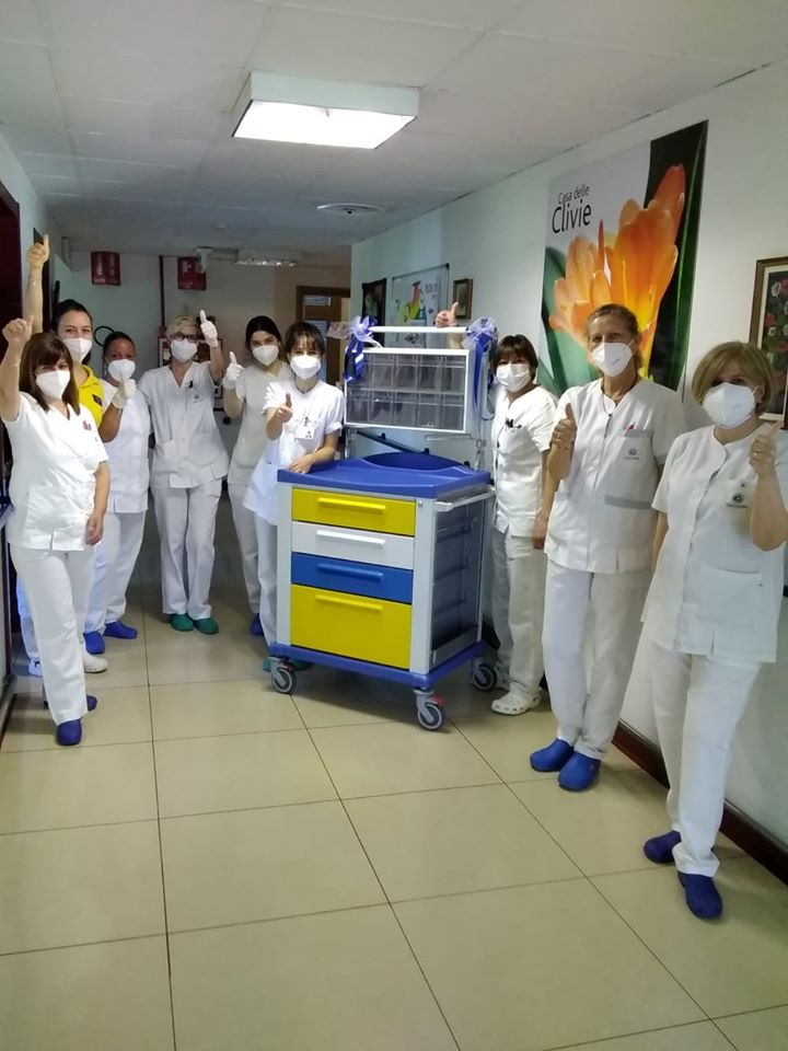 Un nuovo carrello porta medicinali per il nostro Centro 