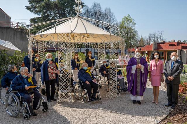 Una giornata speciale al Centro Servizi alla Persona Domenico Sartor con la Santa Messa di Pasqua 
