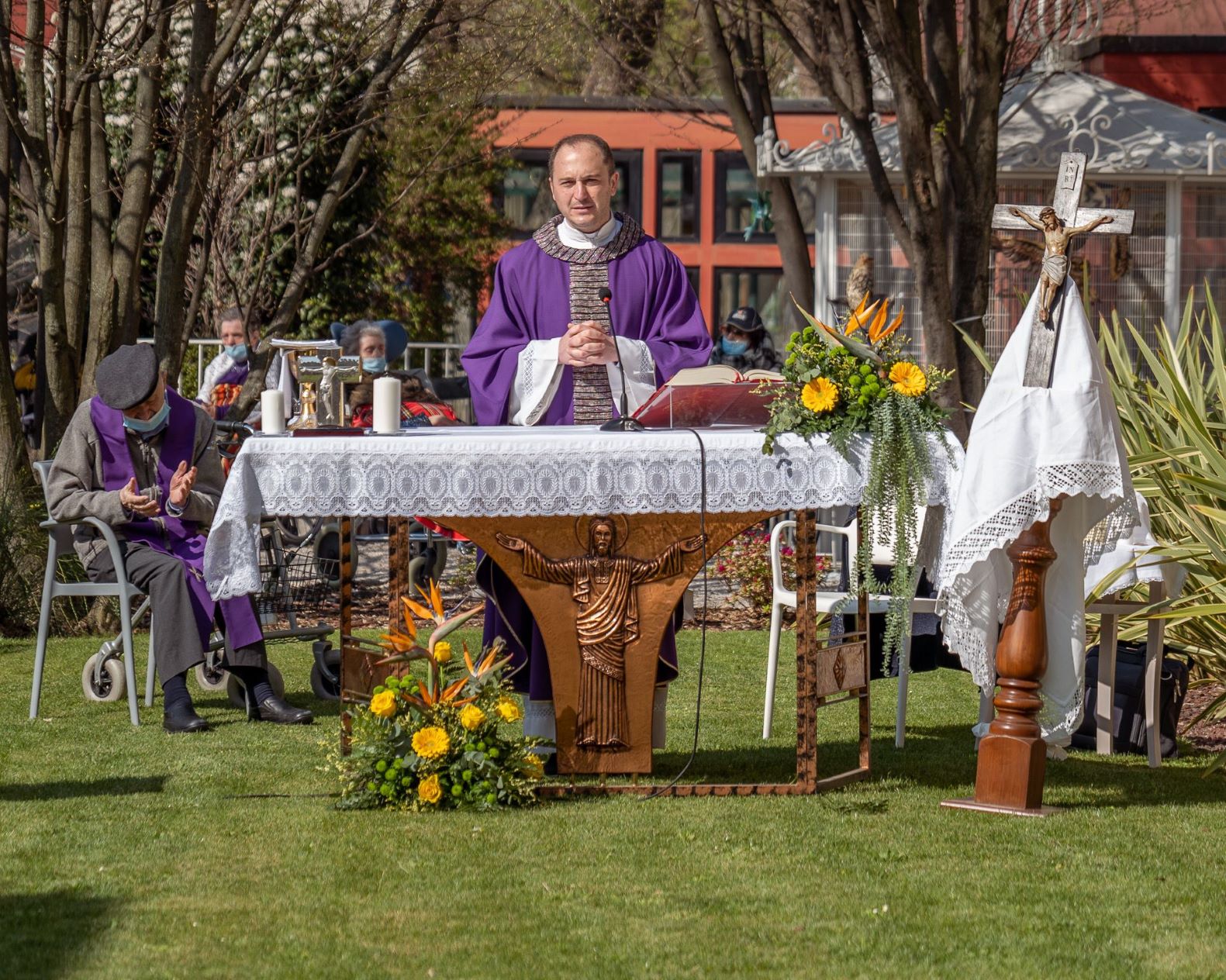 Santa messa di Pasqua: il video